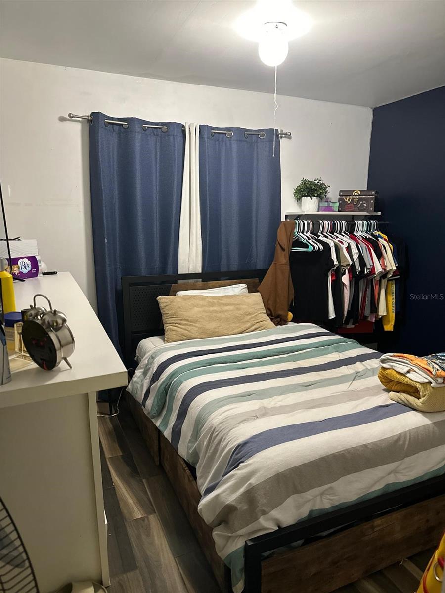 OAKRIDGE VILLAGE - Residential