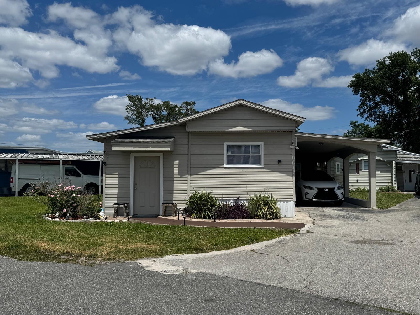 OAKRIDGE VILLAGE - Residential