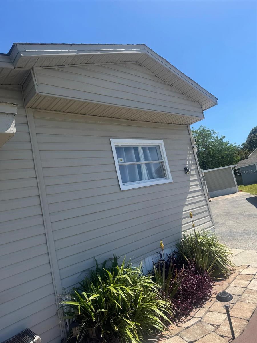 OAKRIDGE VILLAGE - Residential