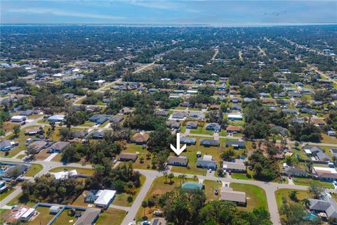 A home in PORT CHARLOTTE