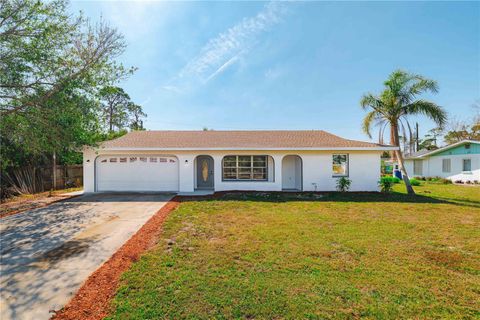 A home in PORT CHARLOTTE