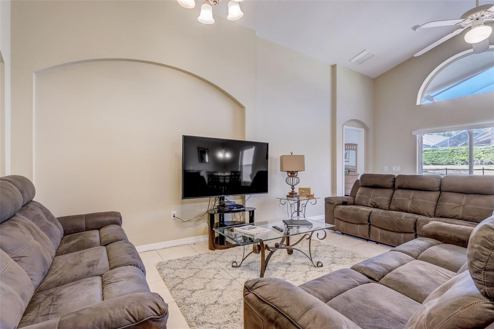 523 BALMORAL DRIVE