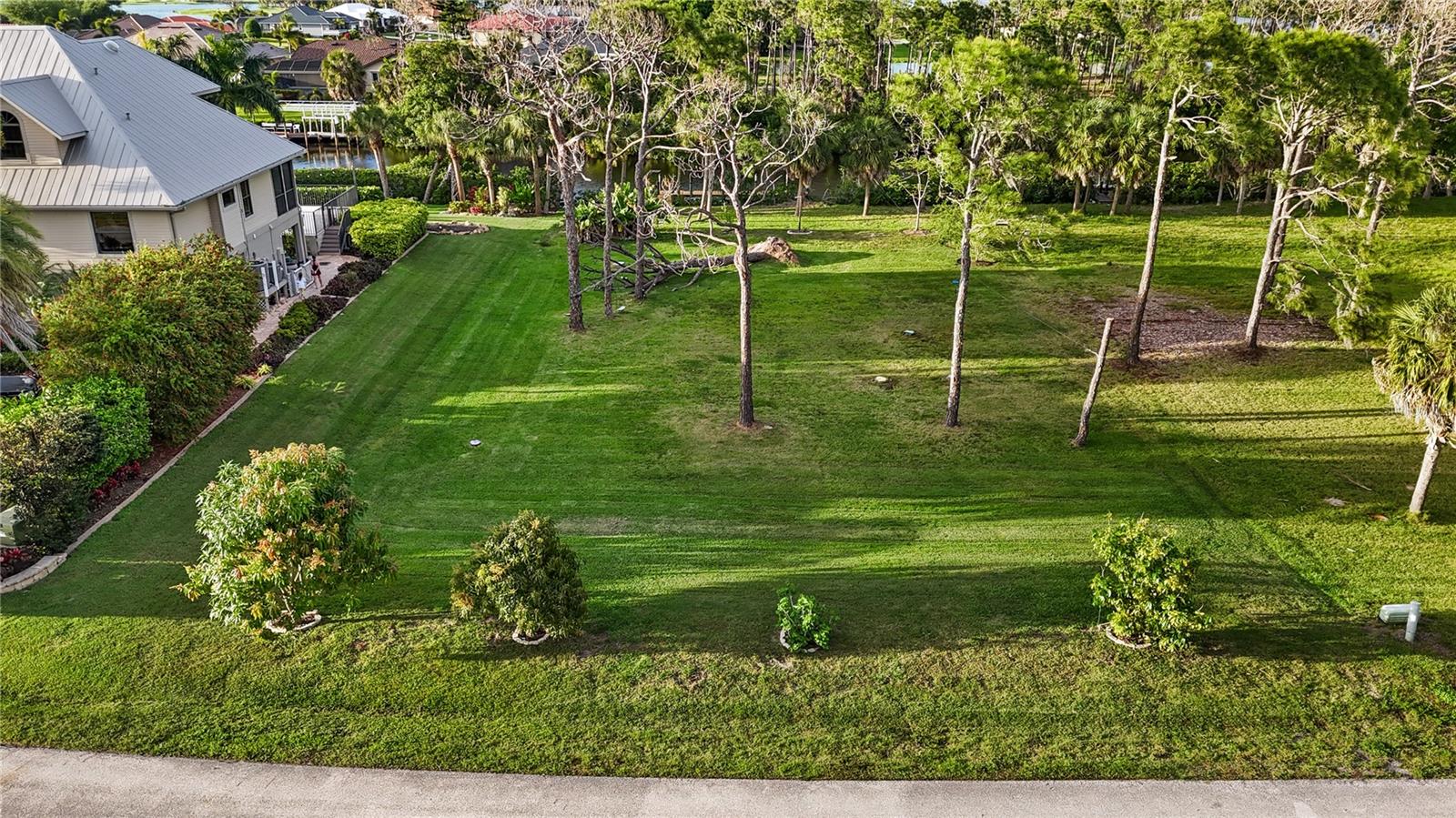 10180 CREEKSIDE DRIVE