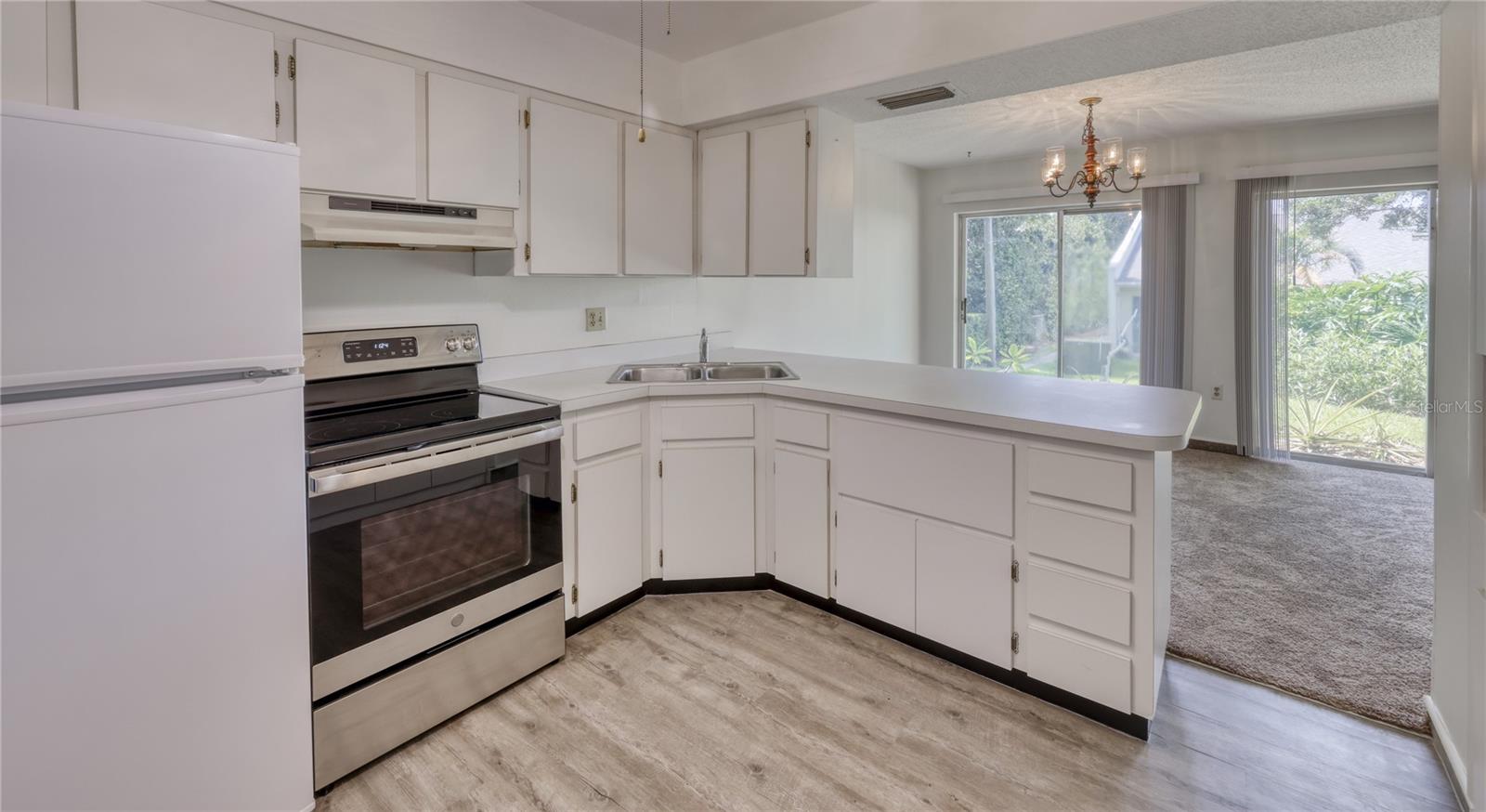 Photo 4 of 33 of 1655 S HIGHLAND AVENUE G168 condo