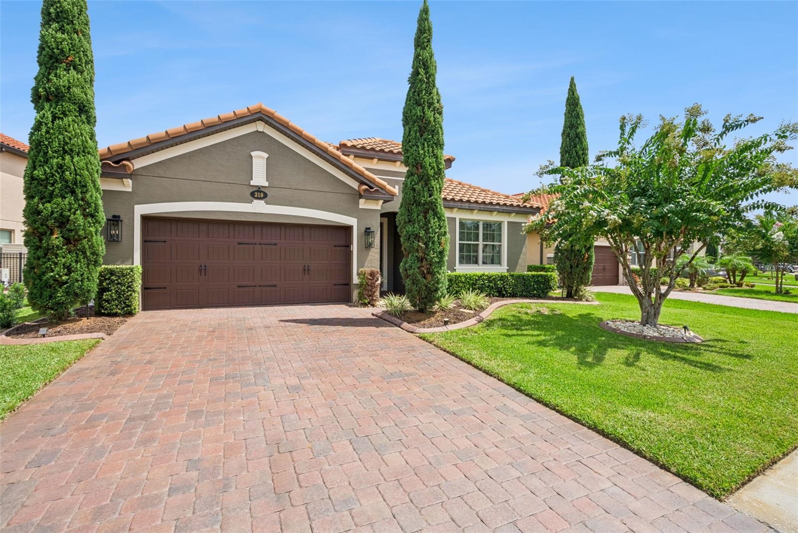 219 VERDE WAY