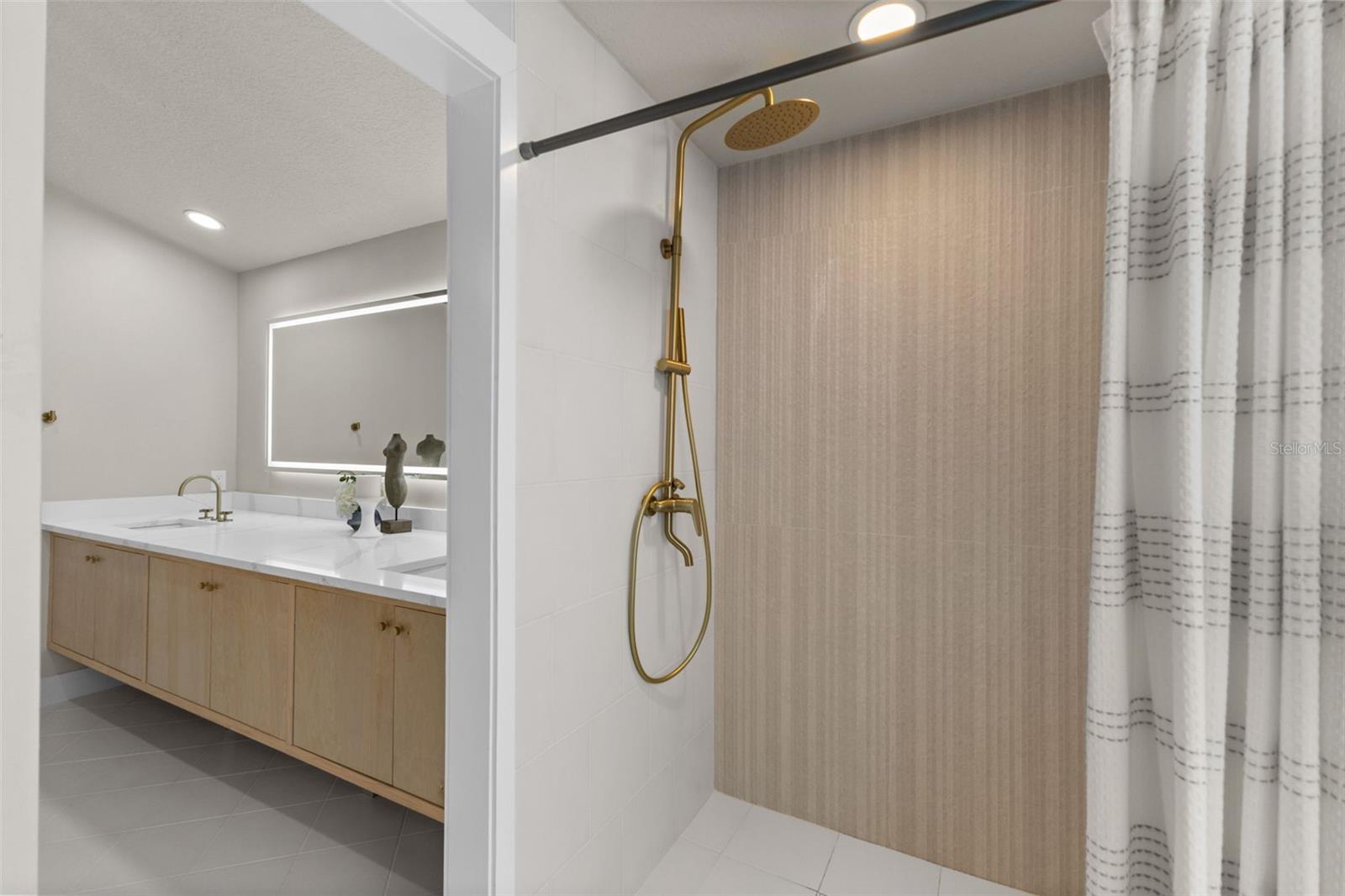 ELLINWOOD PH 2 - Residential