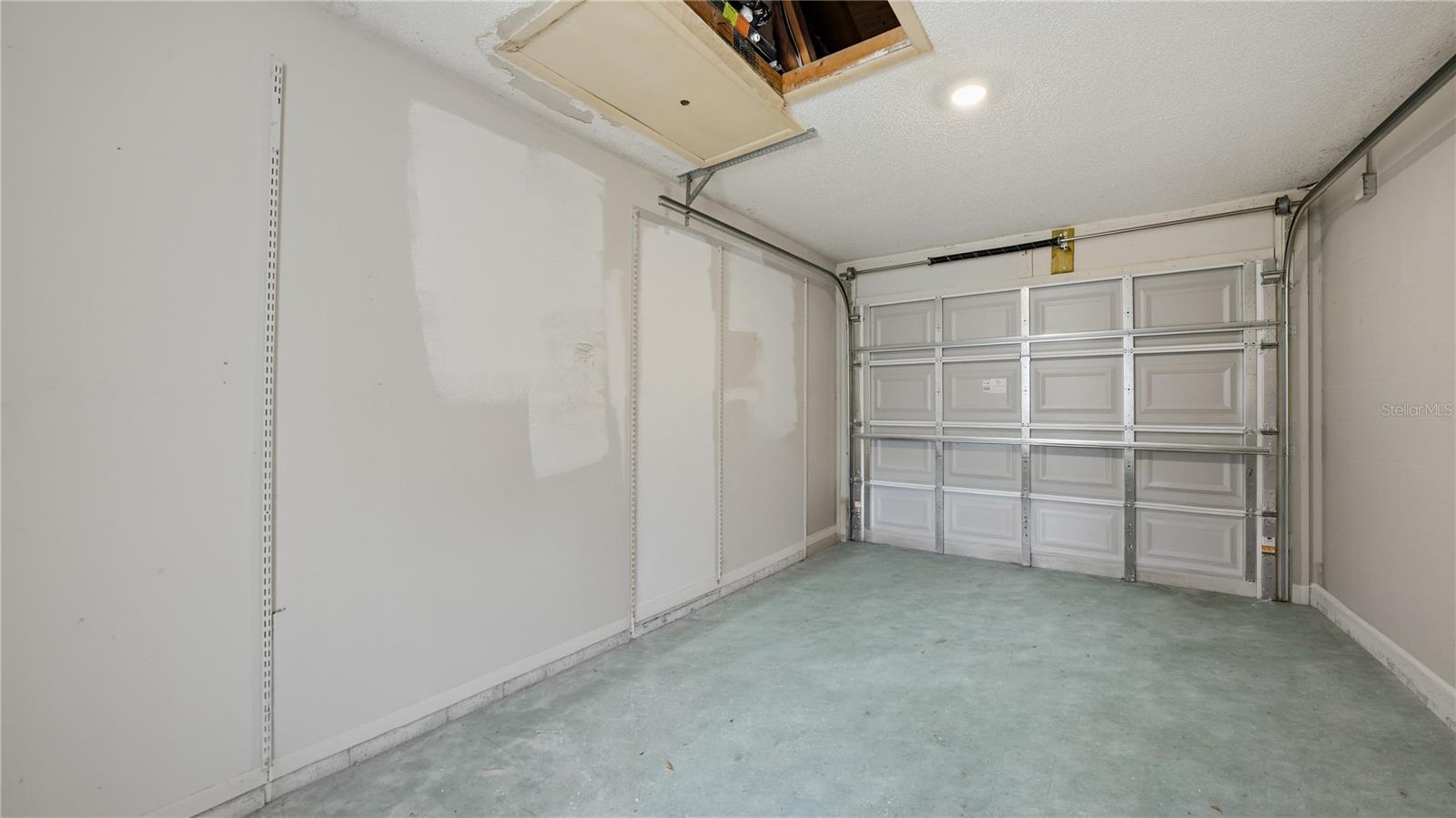 SOUTH VENICE - Residential