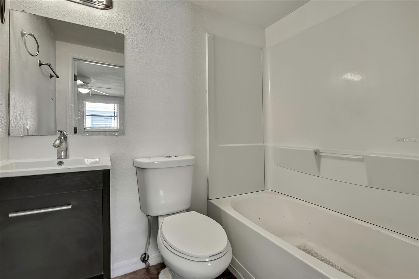 LEISURE BEACH - Residential