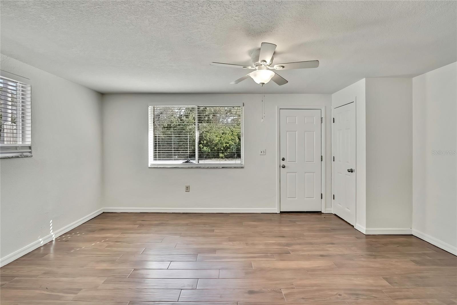 LEISURE BEACH - Residential