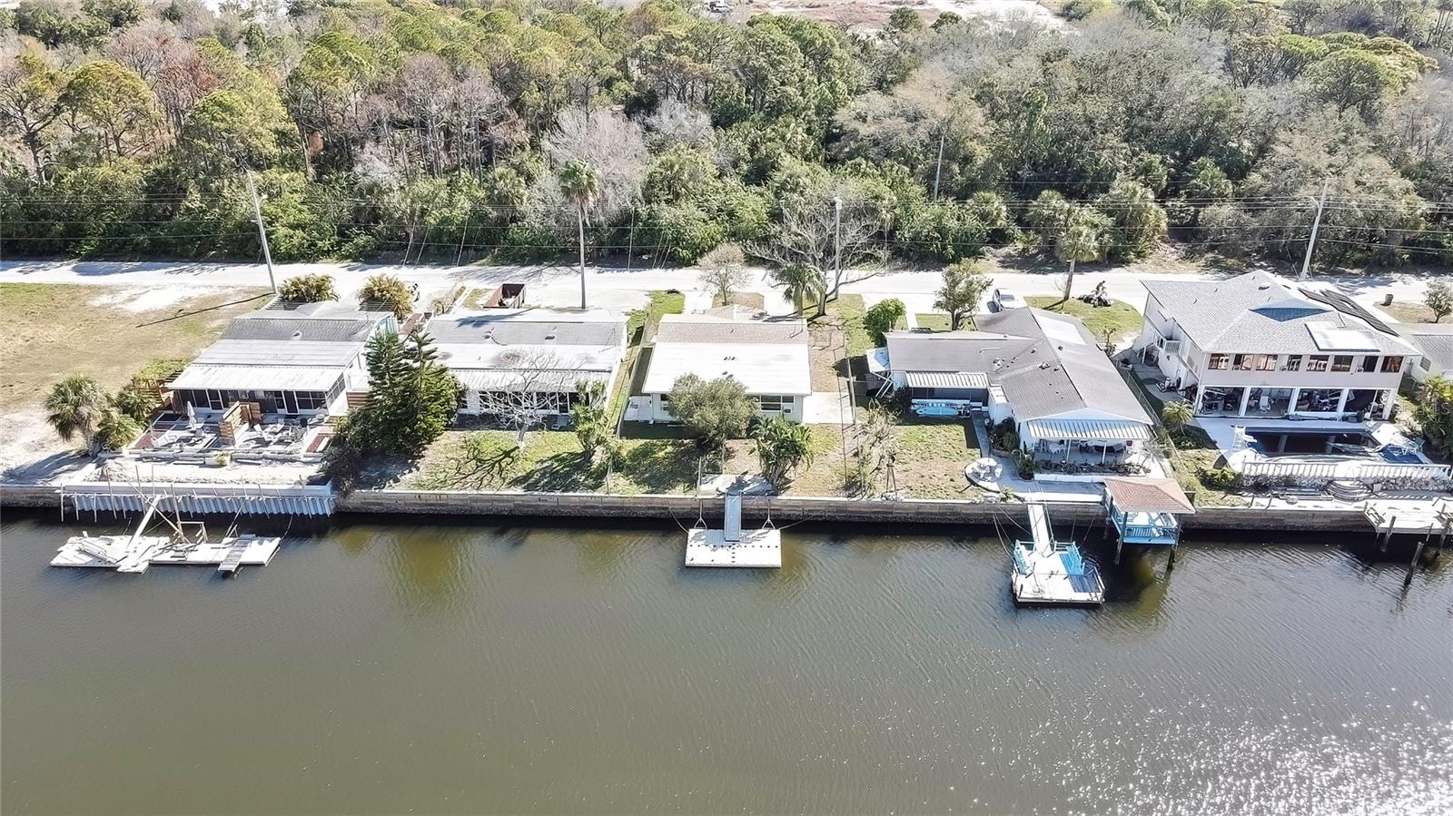 LEISURE BEACH - Residential