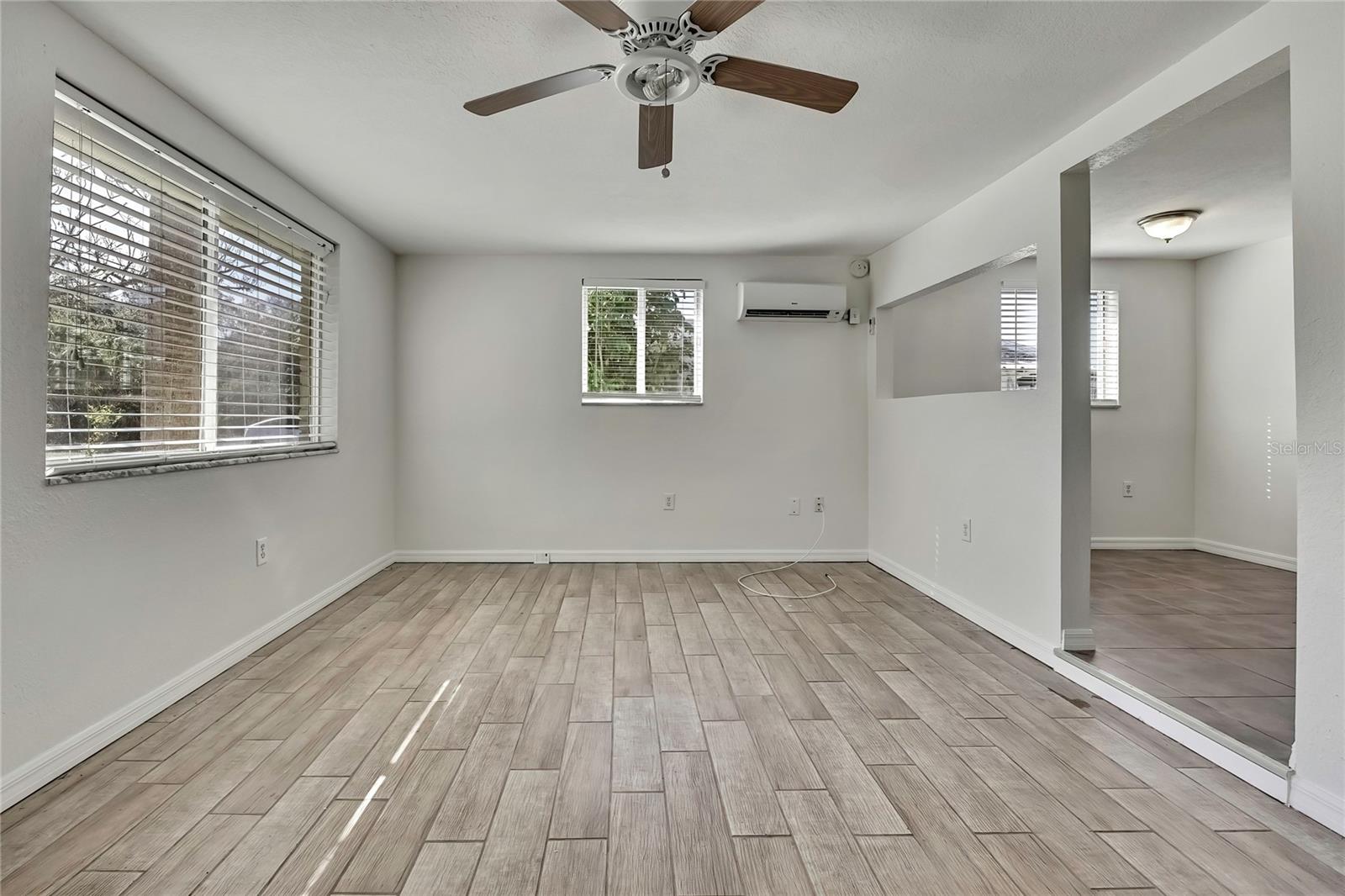 LEISURE BEACH - Residential