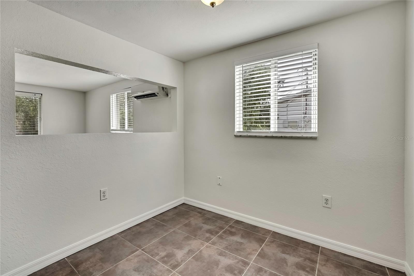 LEISURE BEACH - Residential