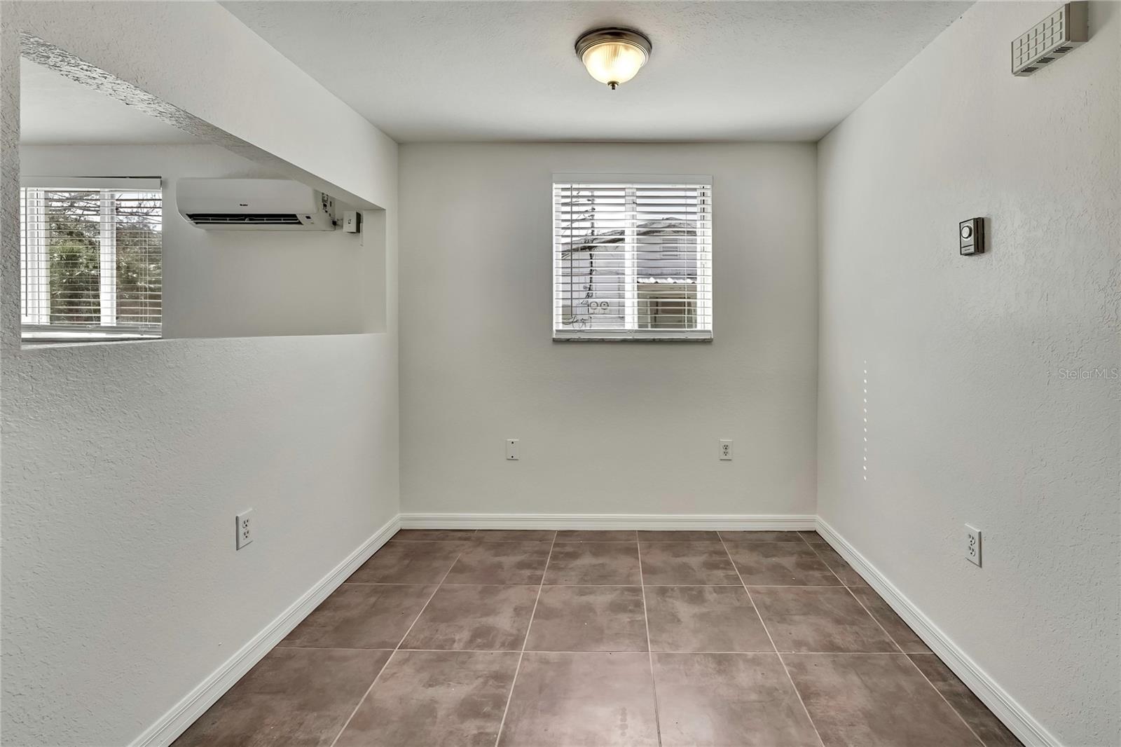 LEISURE BEACH - Residential