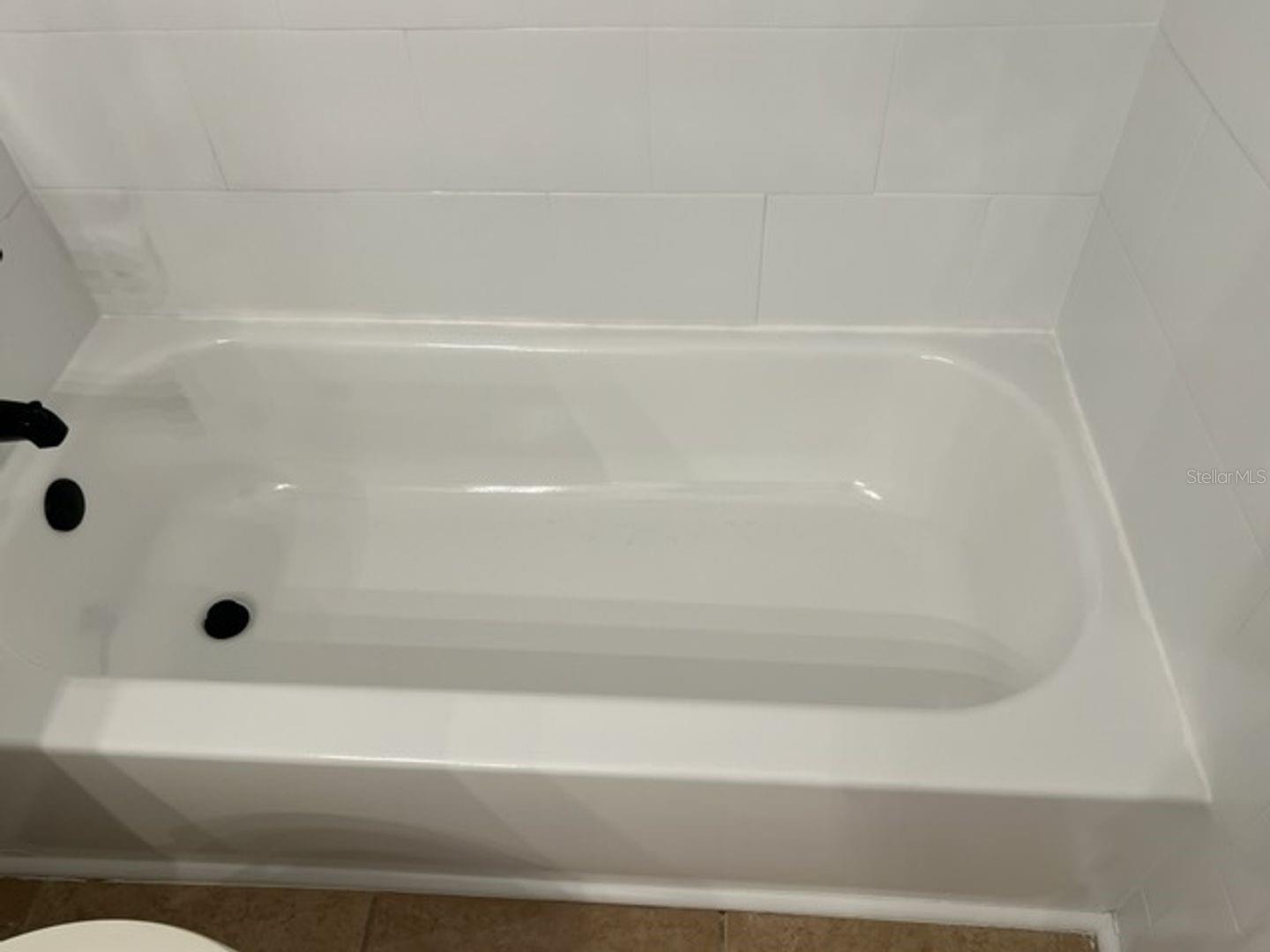 ROCKWOOD VILLAS - Residential Lease