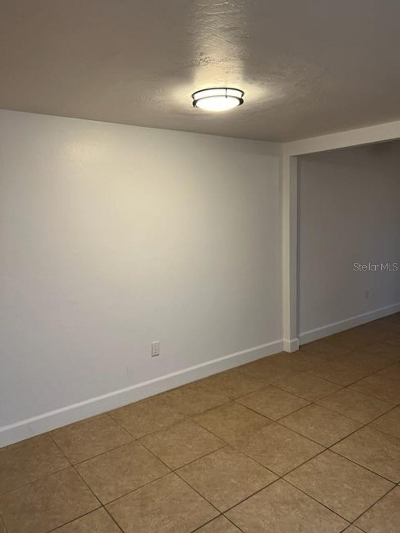 ROCKWOOD VILLAS - Residential Lease