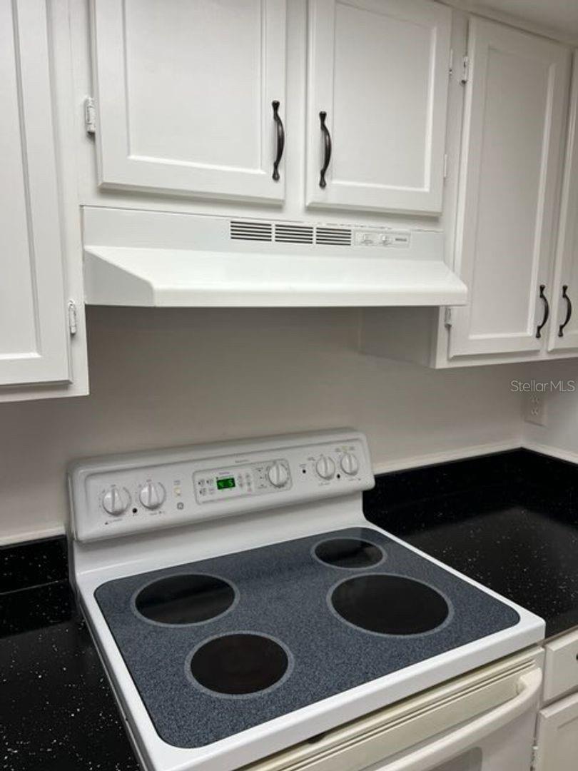 ROCKWOOD VILLAS - Residential Lease