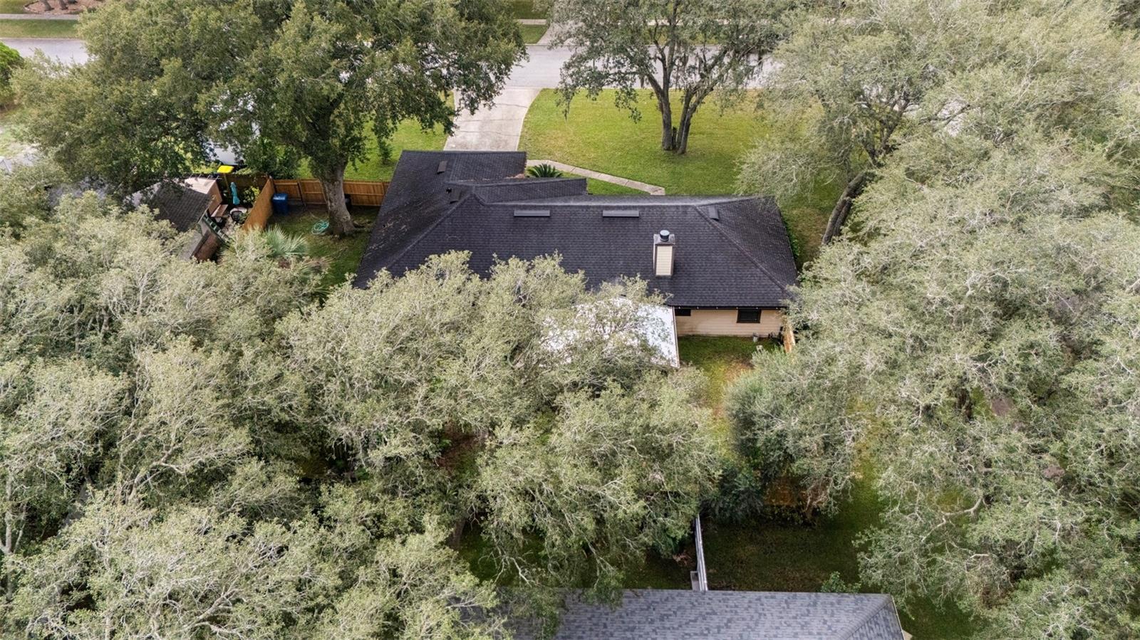 DERRINGER OAKS - Residential