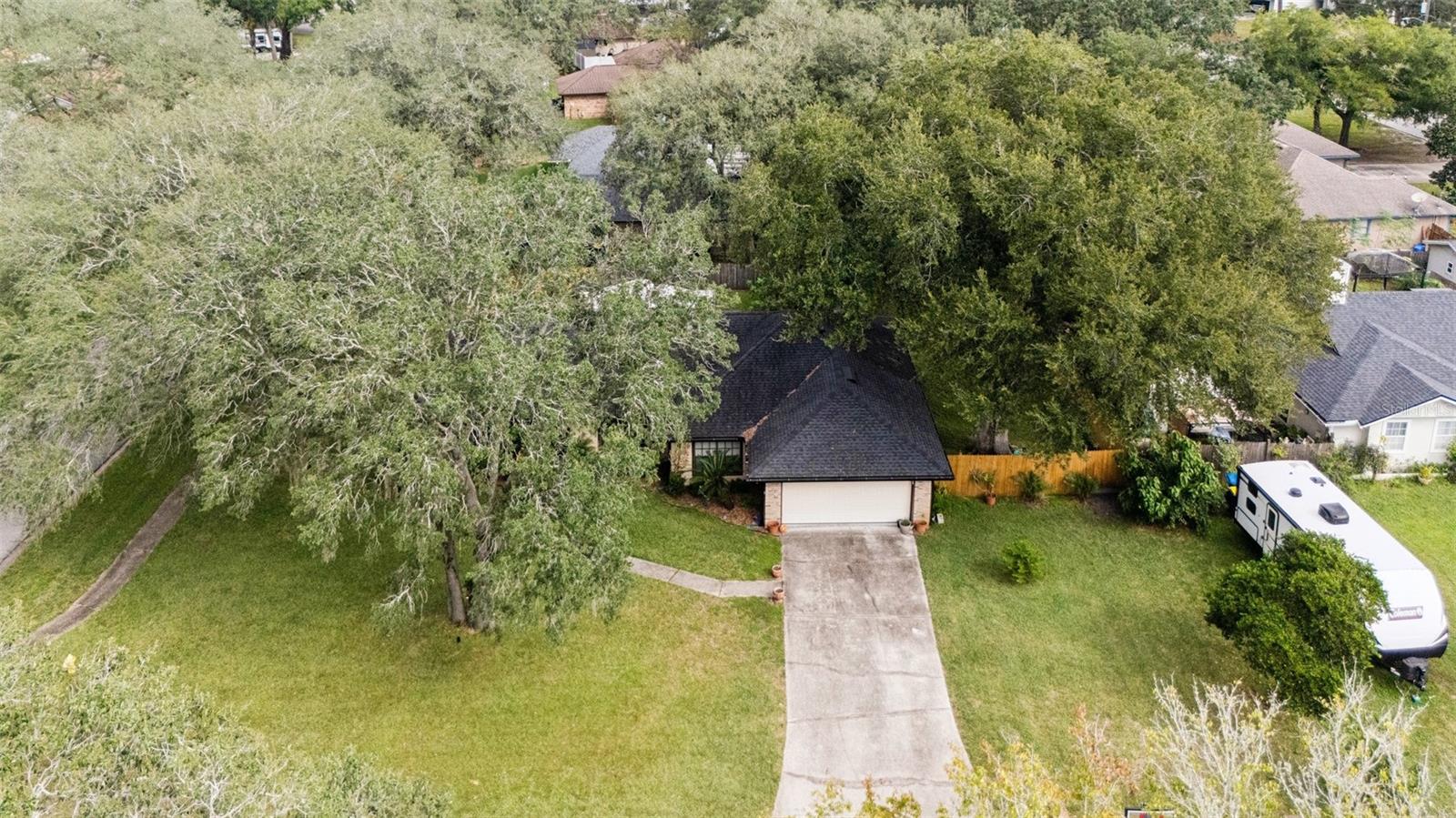 DERRINGER OAKS - Residential