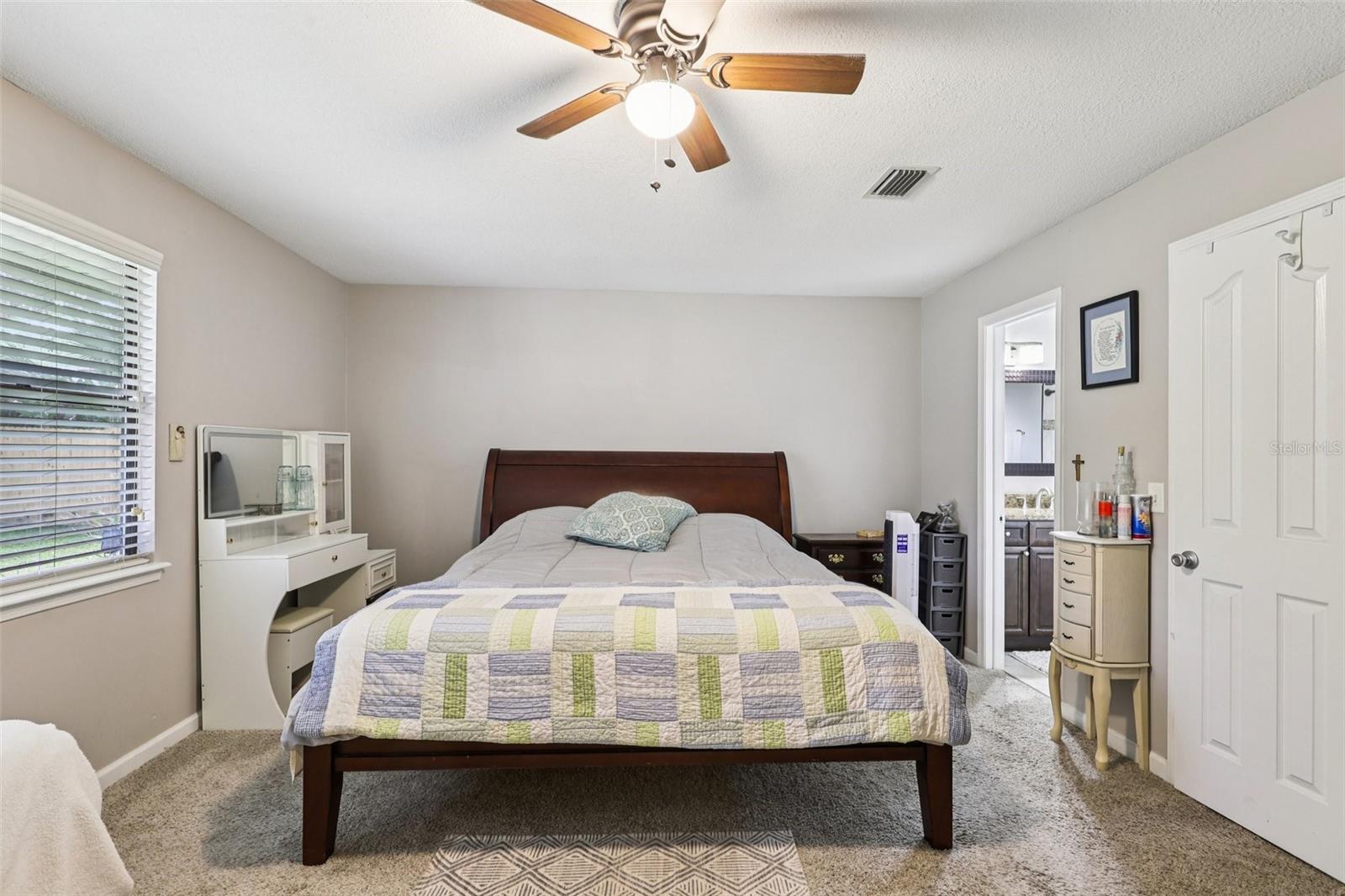 DERRINGER OAKS - Residential