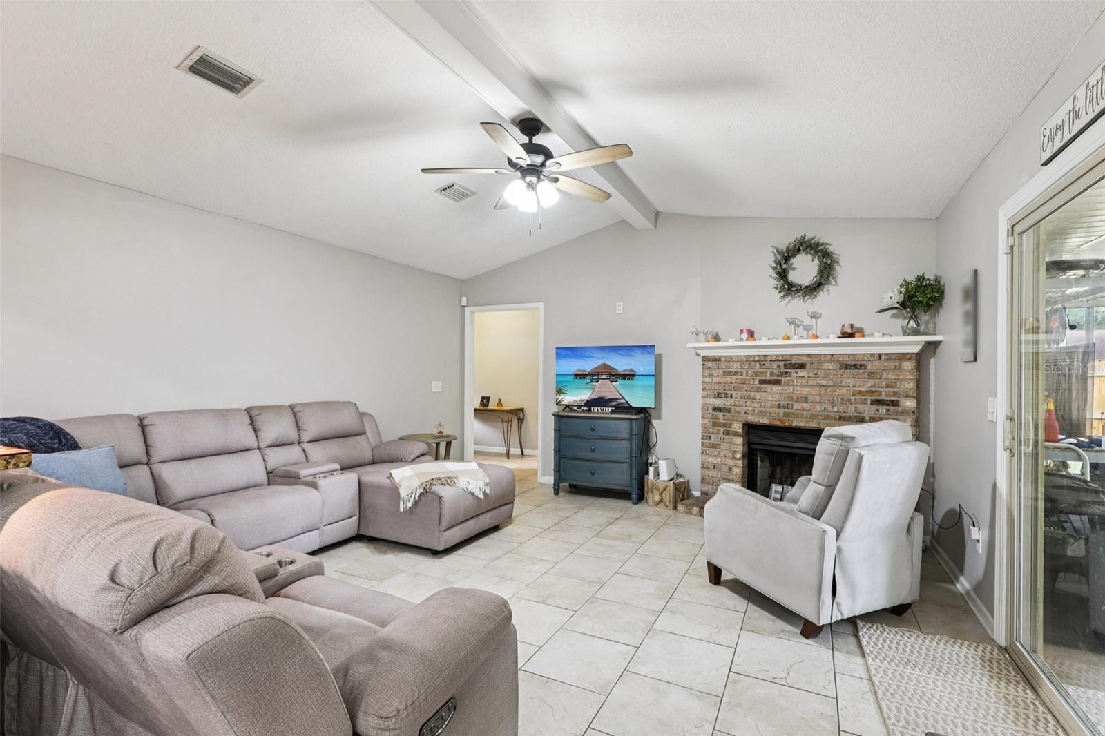 DERRINGER OAKS - Residential