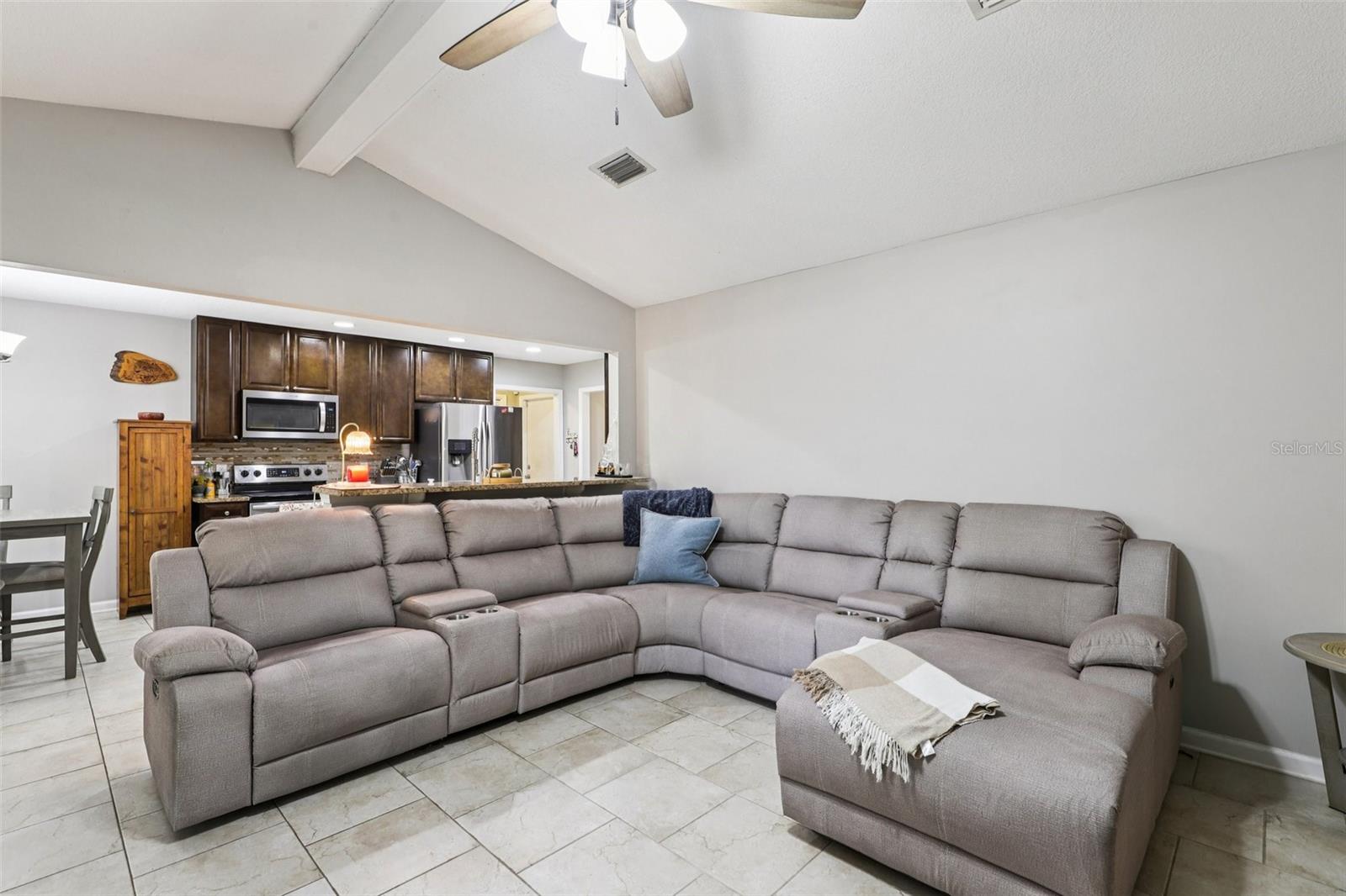 DERRINGER OAKS - Residential
