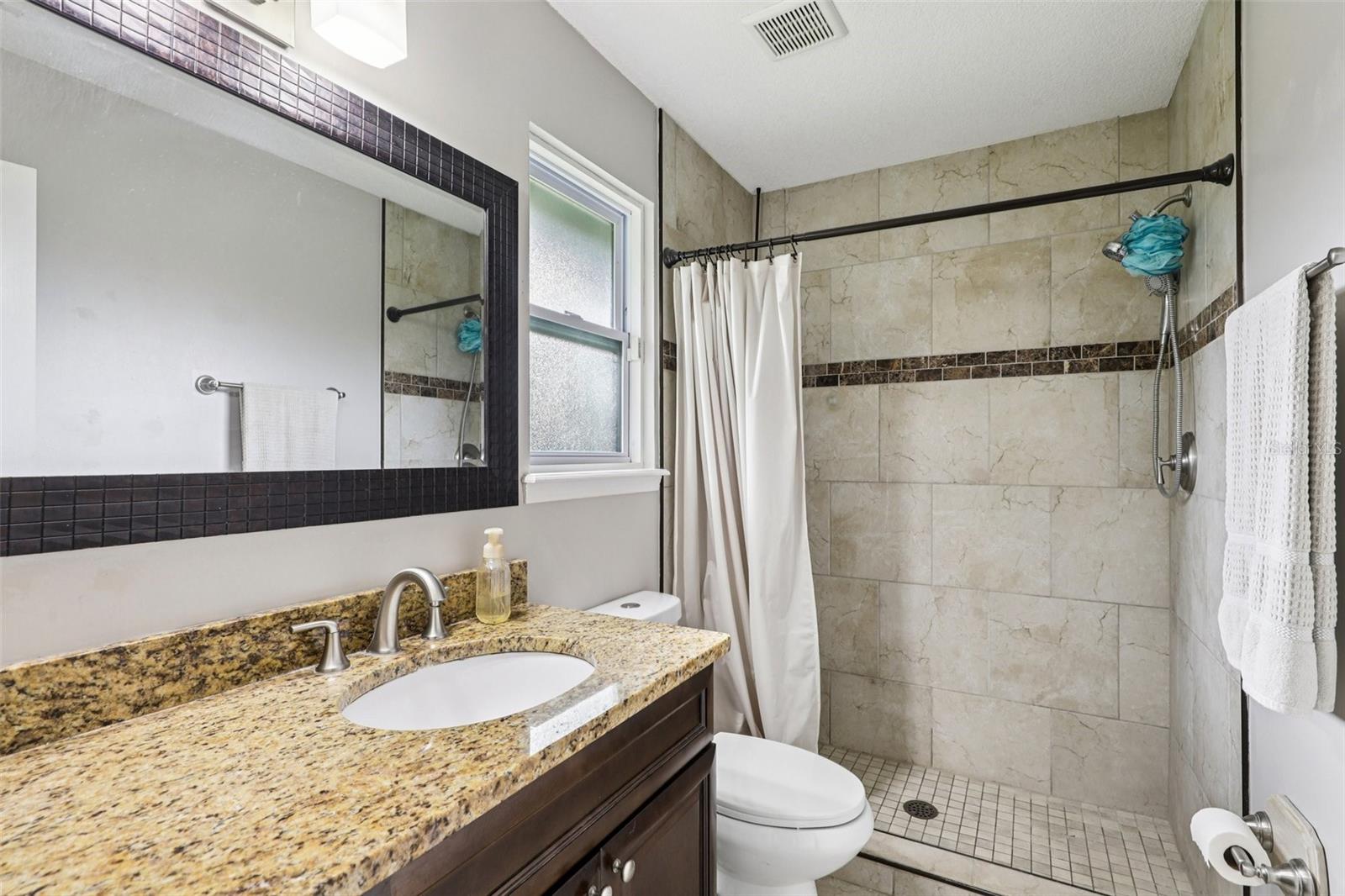 DERRINGER OAKS - Residential