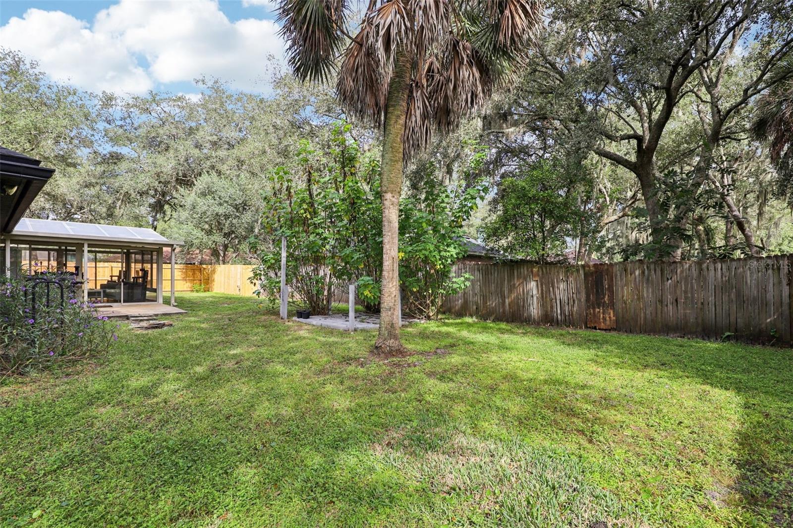 DERRINGER OAKS - Residential