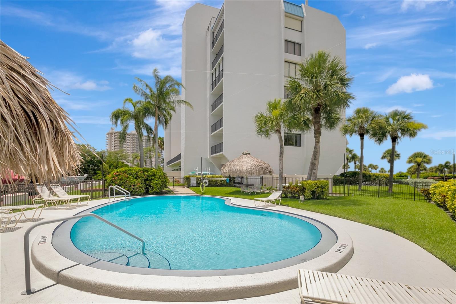 HARBOUR THE CONDO - Residential