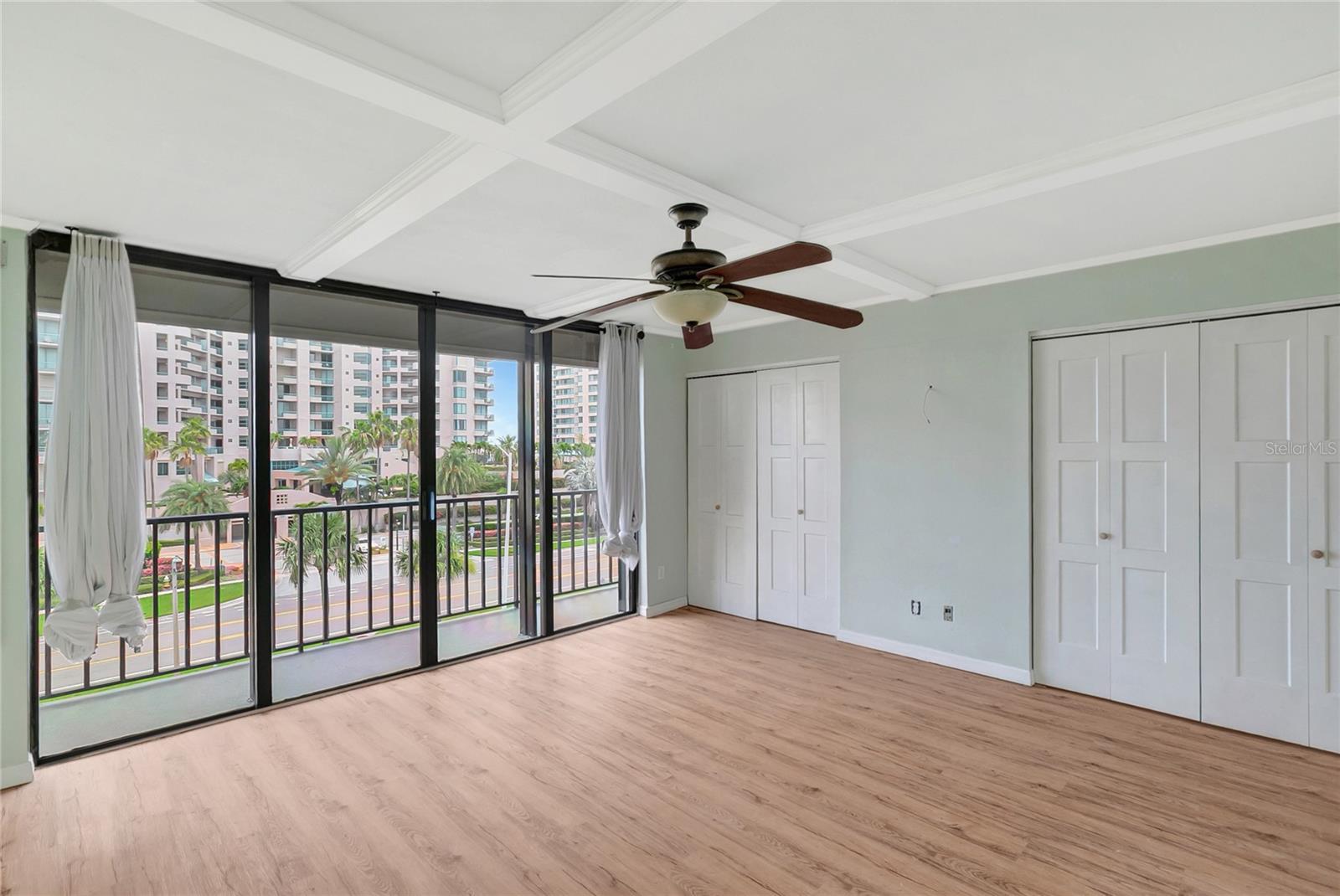 HARBOUR THE CONDO - Residential