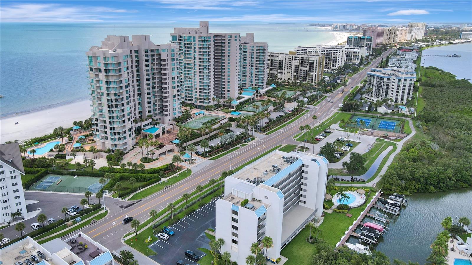 HARBOUR THE CONDO - Residential