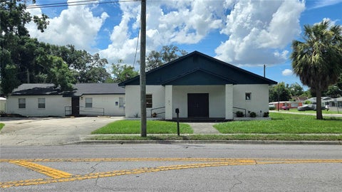 Photo of 3103 E Lake Avenue, Tampa, FL 33610 (MLS # TB8537088)