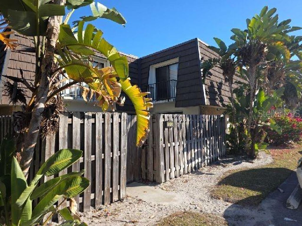 Photo of 1313 Vista Oaks Circle NE, Palm Bay, FL 32905 (MLS # O6391643)