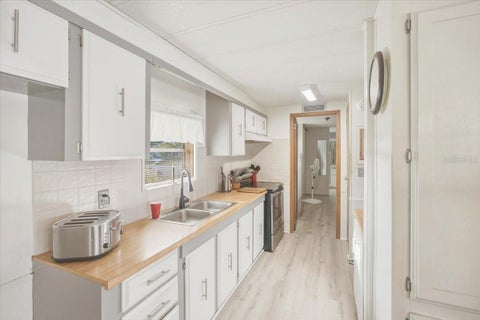 Tiny photo for 928 S Shad Terrace, Inverness, FL 34450 (MLS # TB8514475)