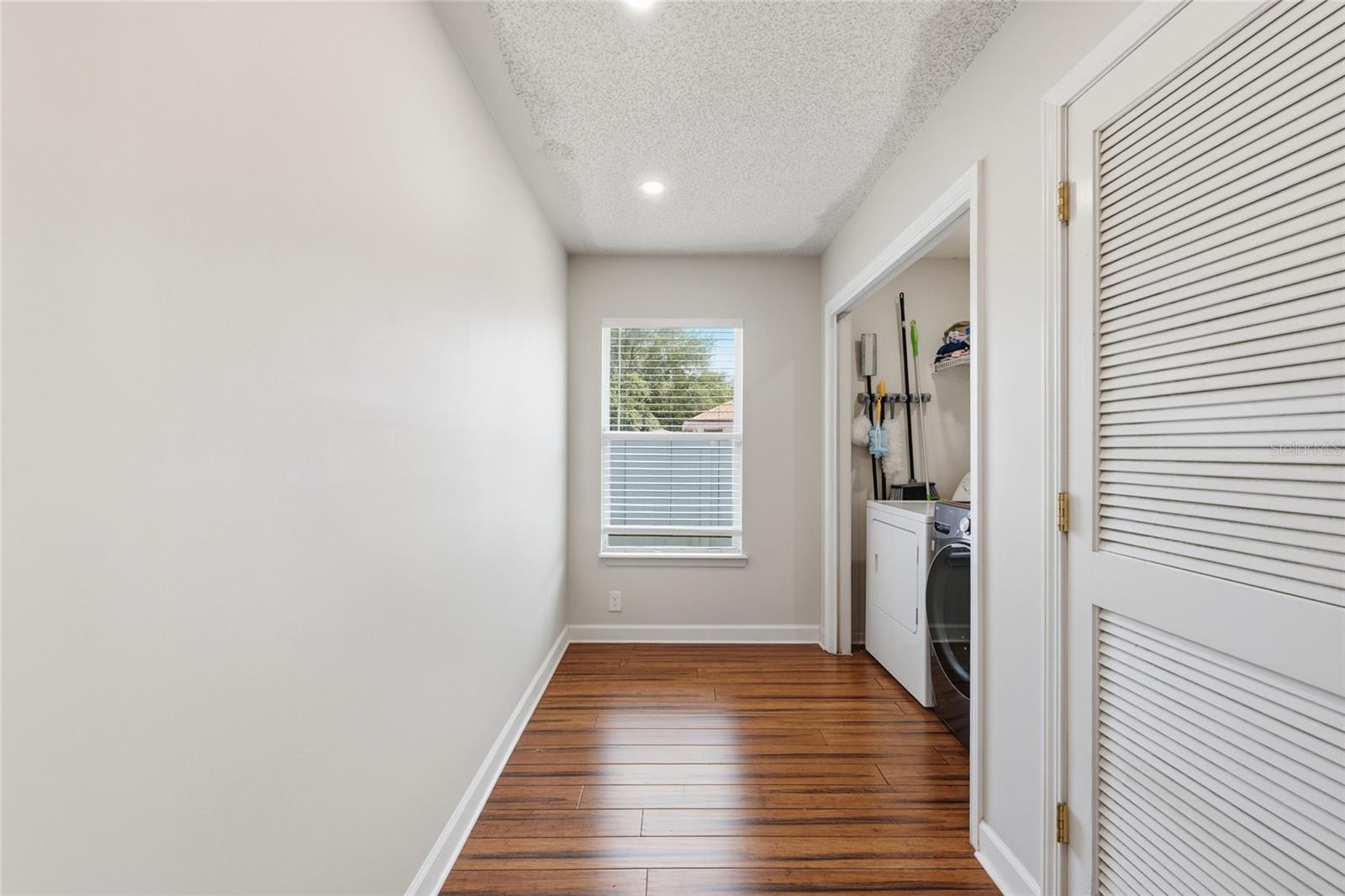 DERRIS CREEK UNIT ONE - Residential