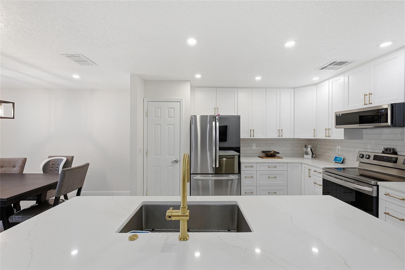 DERRIS CREEK UNIT ONE - Residential