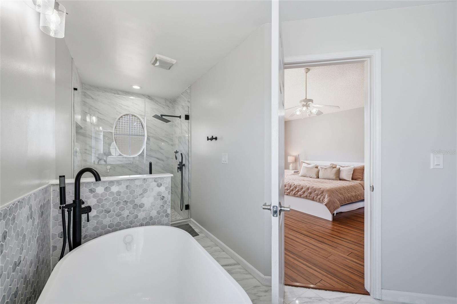 DERRIS CREEK UNIT ONE - Residential