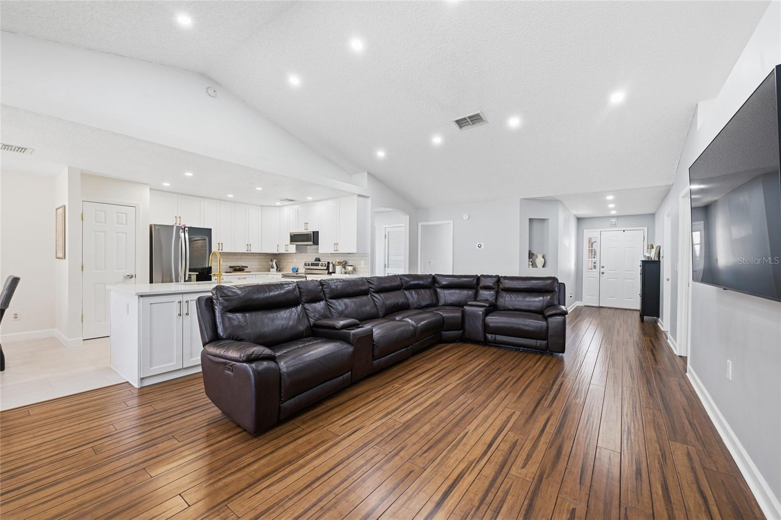 DERRIS CREEK UNIT ONE - Residential