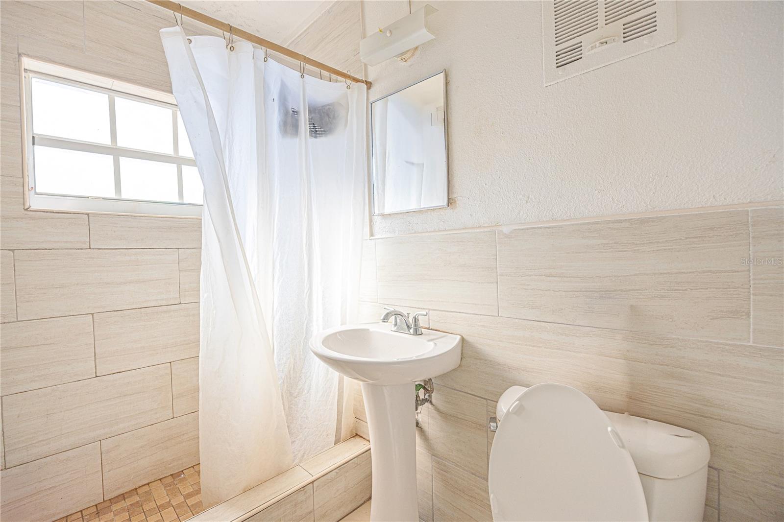 KELSEY CITY - Residential Income