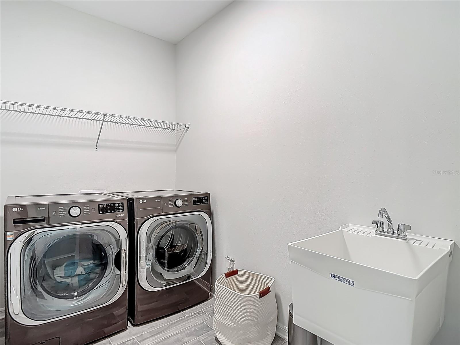 EPPERSON NORTH VILLAGE A-4B & A-4C - Residential Lease