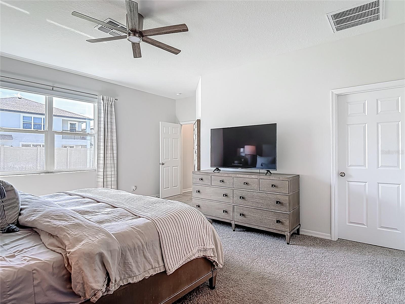 EPPERSON NORTH VILLAGE A-4B & A-4C - Residential Lease