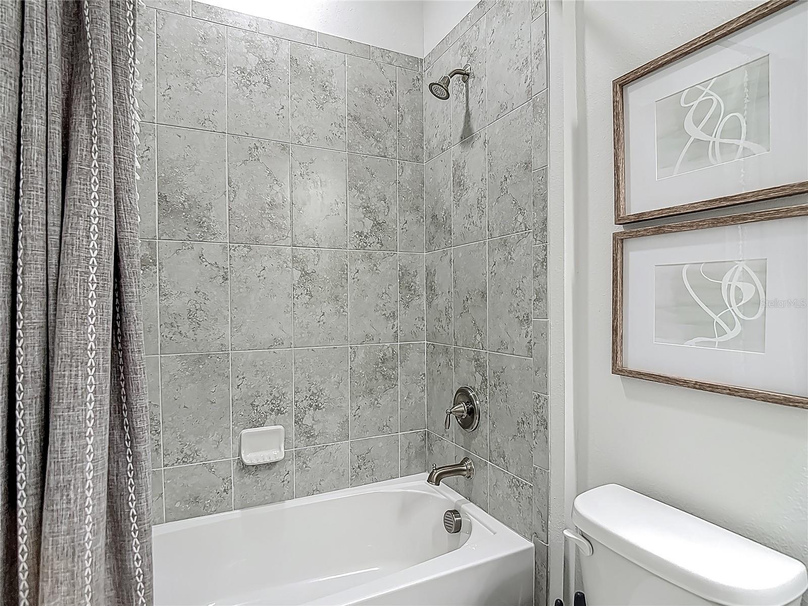 EPPERSON NORTH VILLAGE A-4B & A-4C - Residential Lease