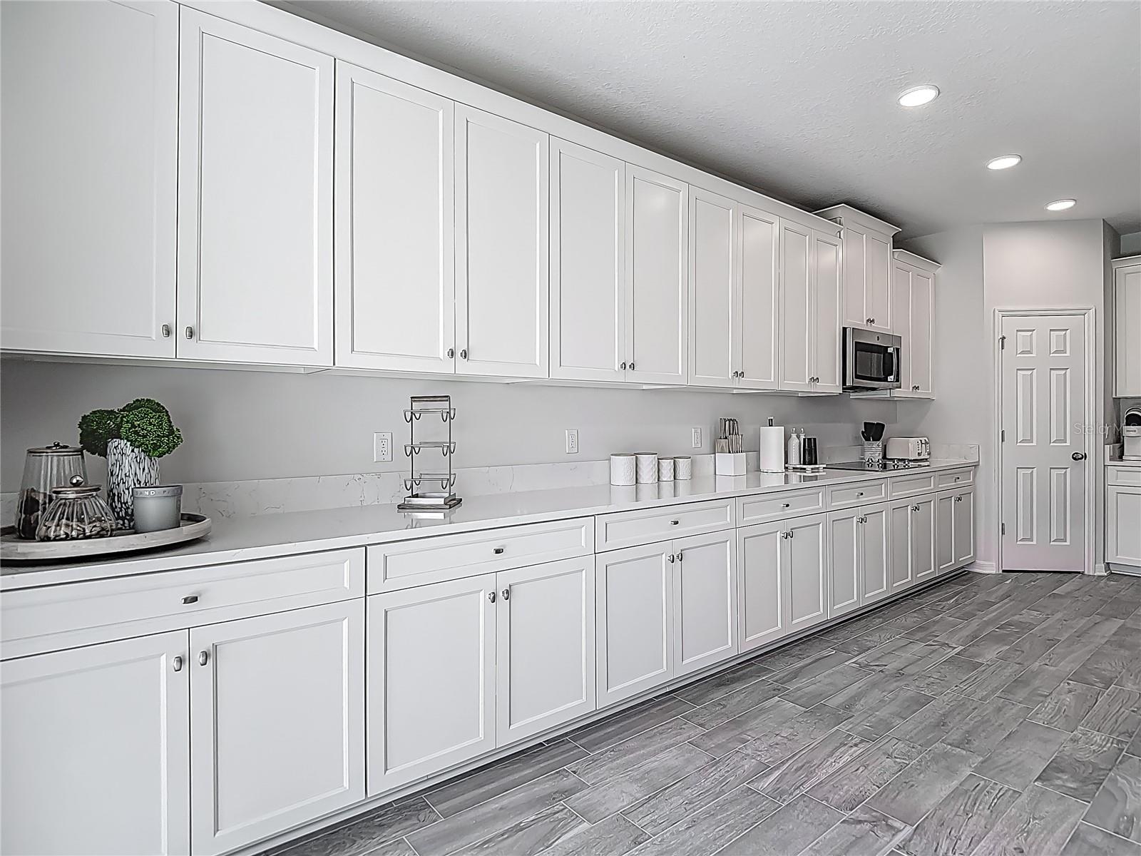 EPPERSON NORTH VILLAGE A-4B & A-4C - Residential Lease