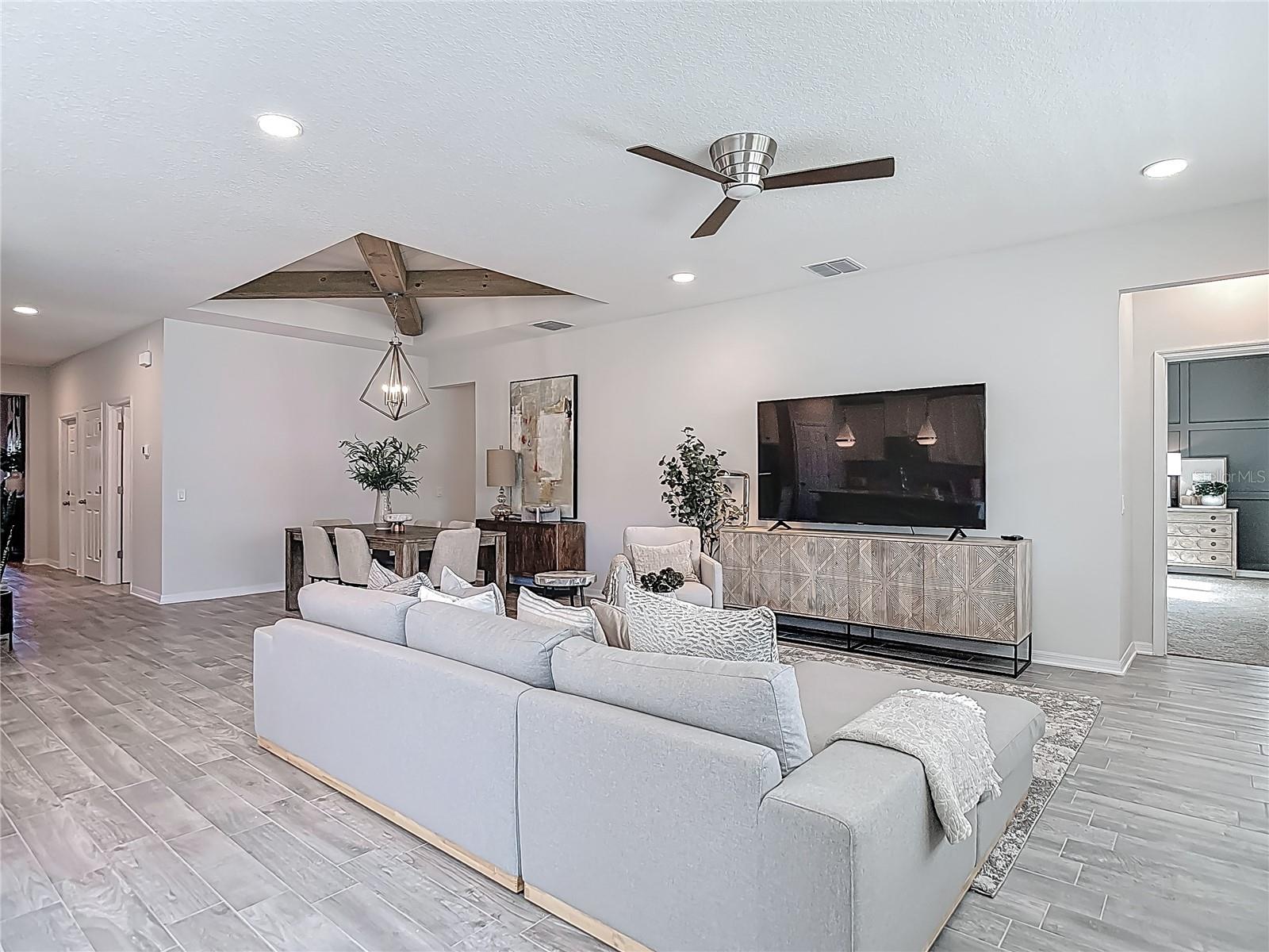 EPPERSON NORTH VILLAGE A-4B & A-4C - Residential Lease