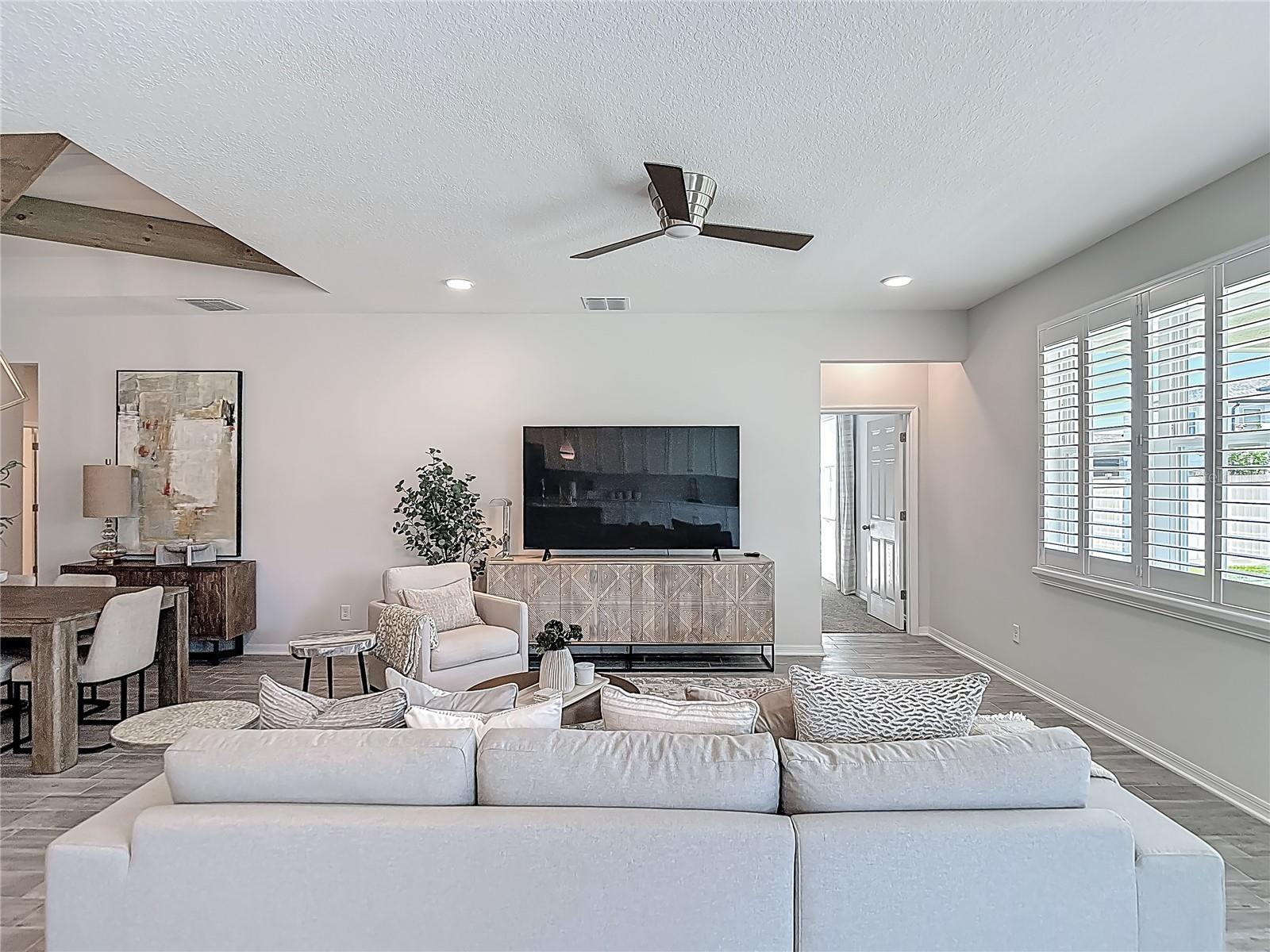 EPPERSON NORTH VILLAGE A-4B & A-4C - Residential Lease