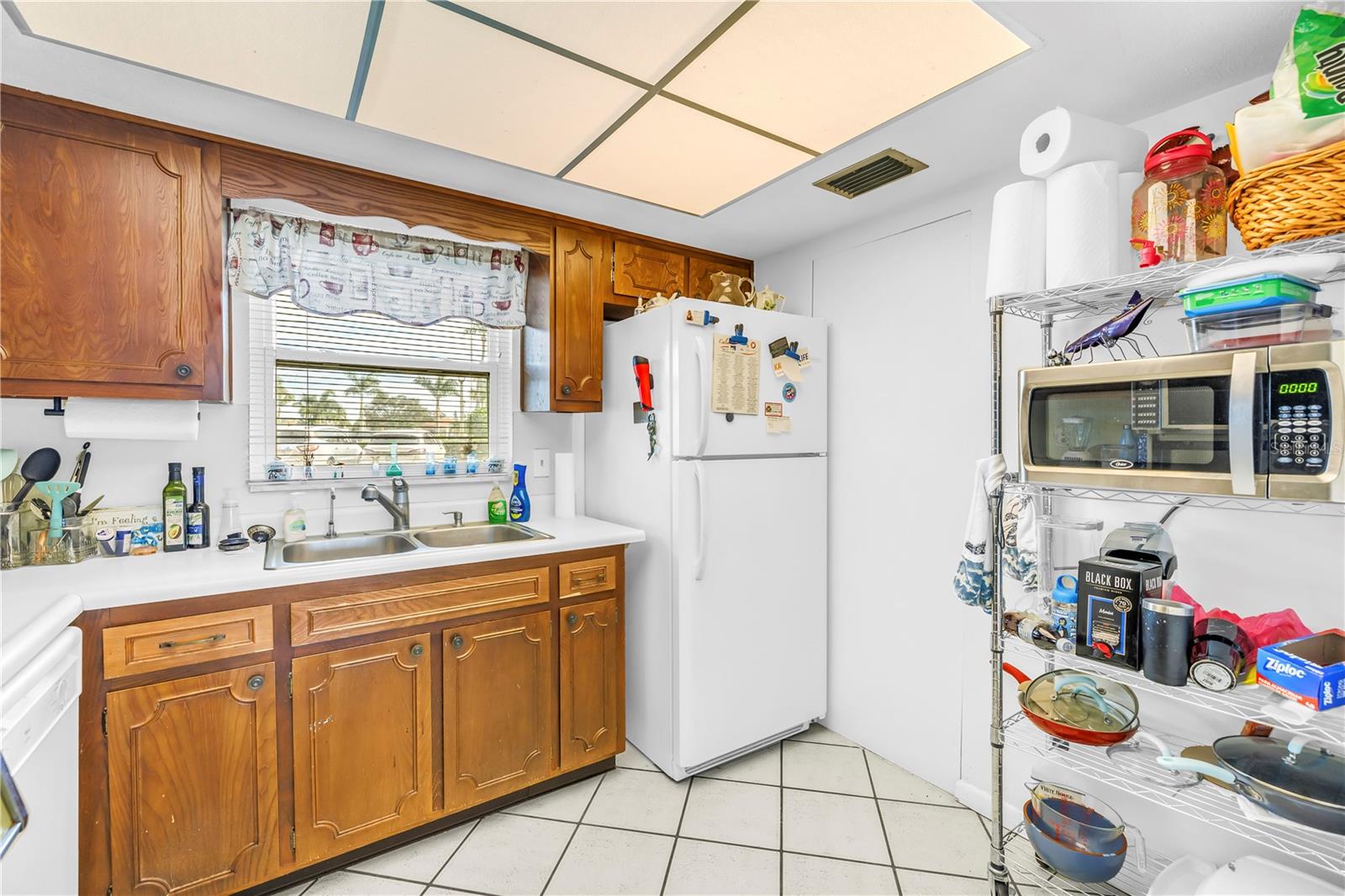 BAYWAY ISLES POINT BRITTANY ONE - Residential