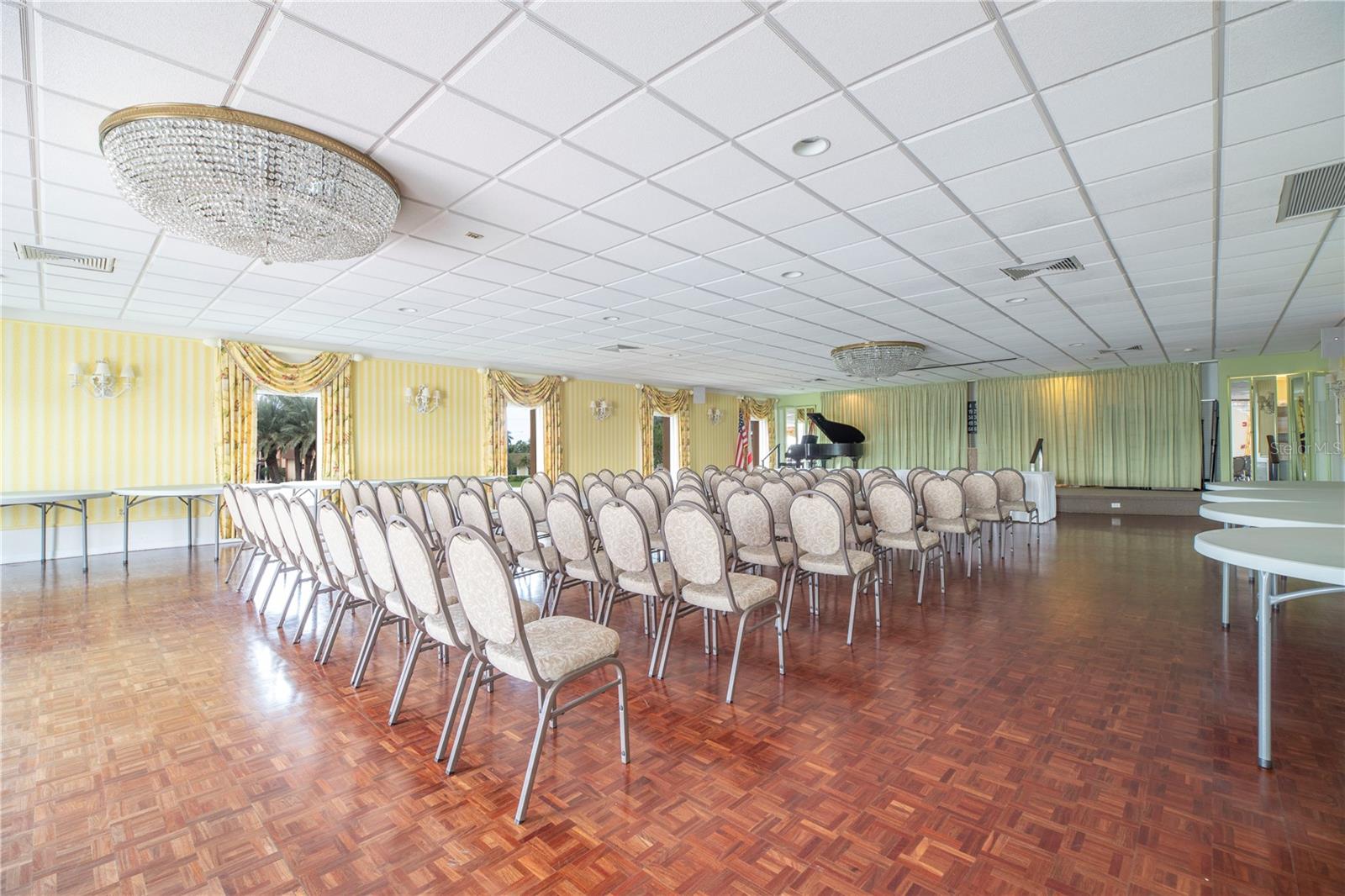 BAYWAY ISLES POINT BRITTANY ONE - Residential