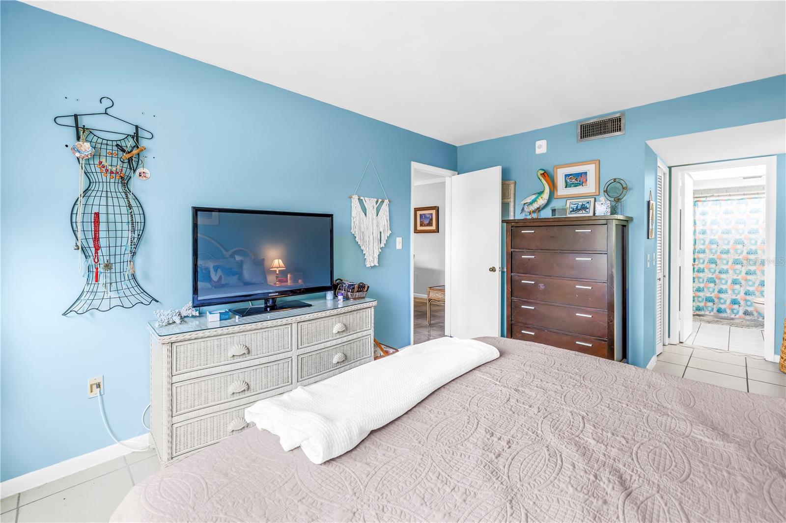 BAYWAY ISLES POINT BRITTANY ONE - Residential