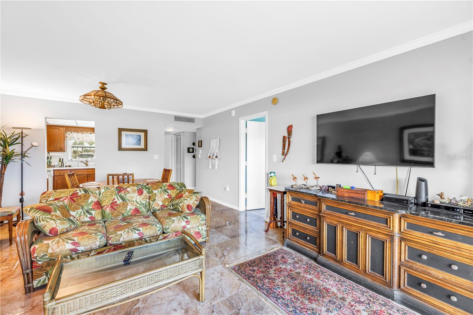 BAYWAY ISLES POINT BRITTANY ONE - Residential