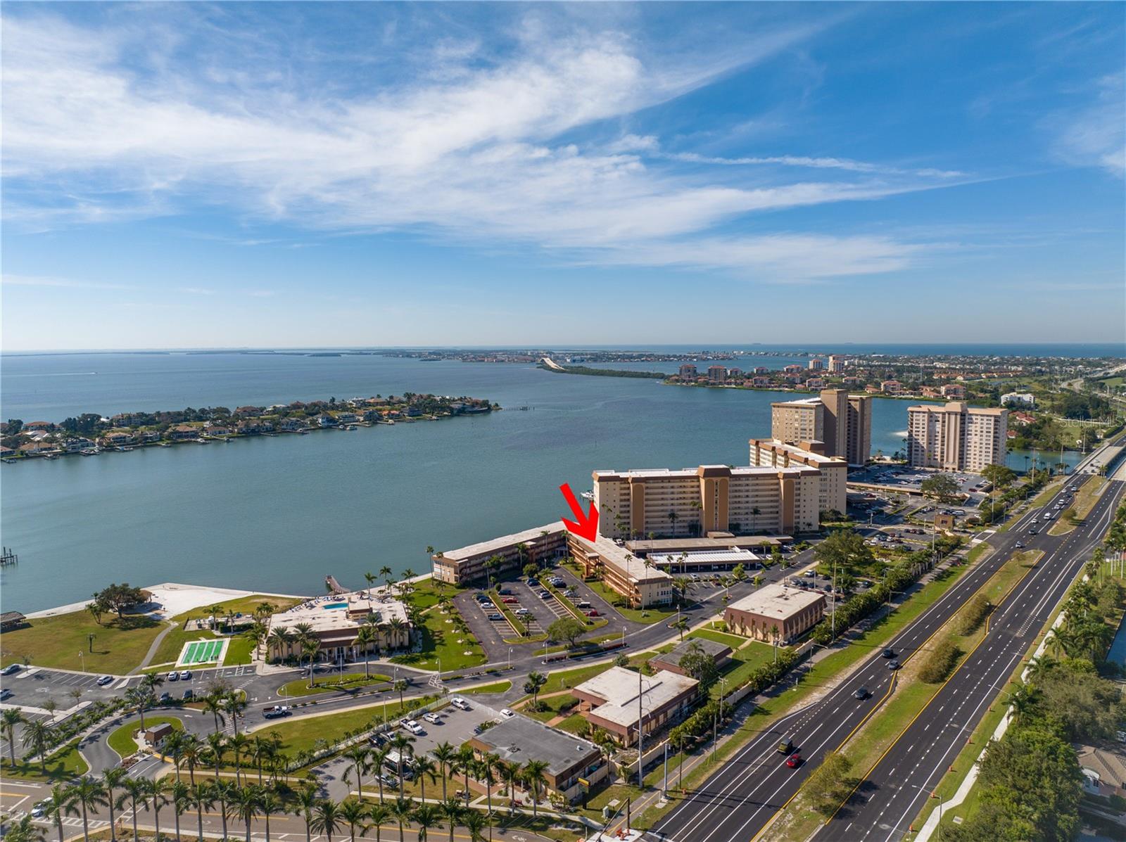 BAYWAY ISLES POINT BRITTANY ONE - Residential