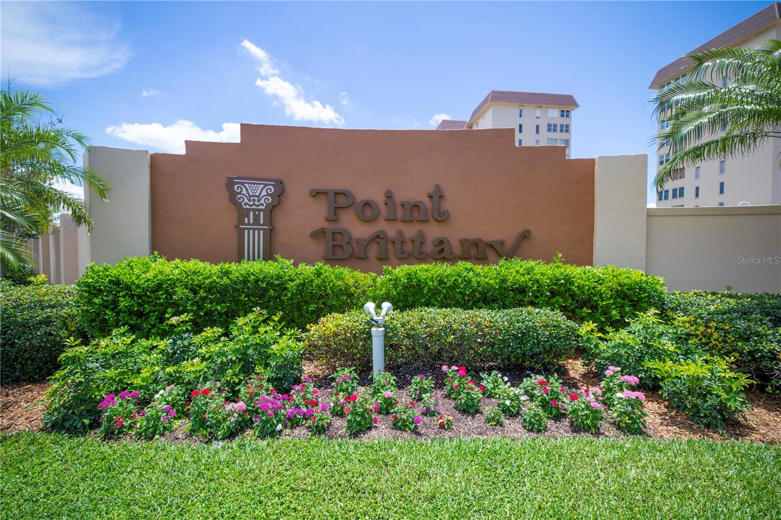 BAYWAY ISLES POINT BRITTANY ONE - Residential